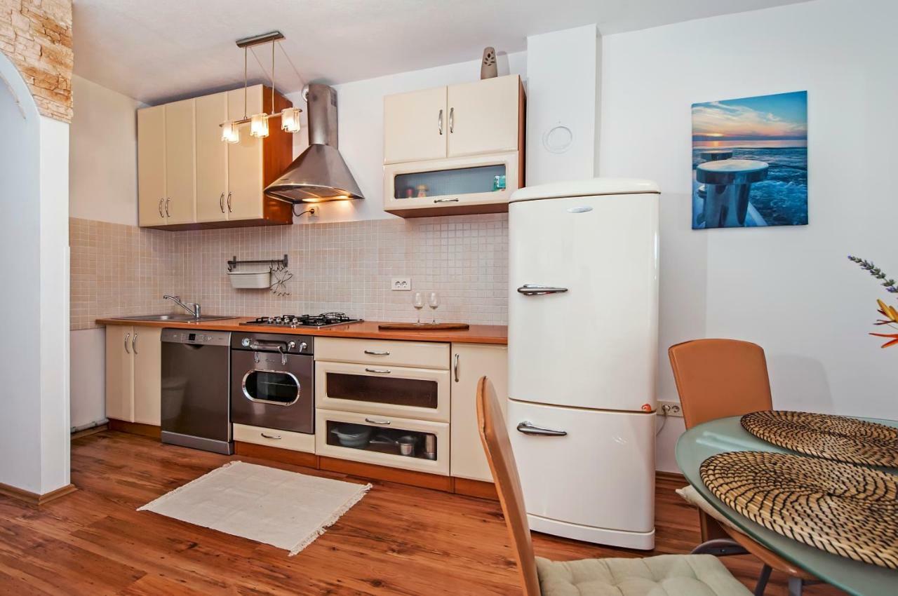 Apartment Thalassa Rovinj Exterior foto