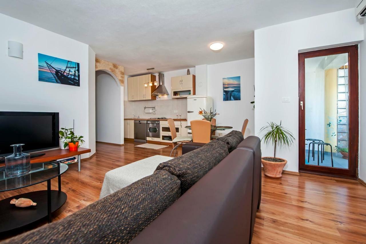 Apartment Thalassa Rovinj Exterior foto
